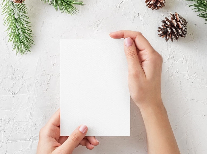 christmas-greeting-card-mockup-psd